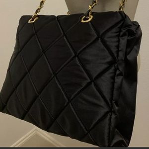 🔷ESTEE LAUDER BLACK CHEVRON BAG